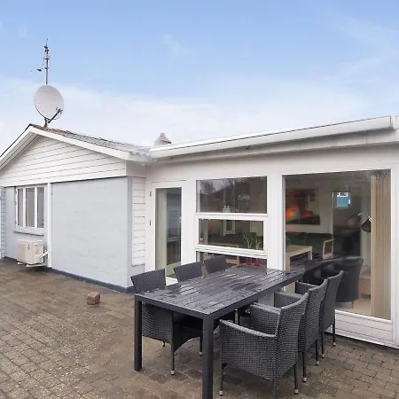 Сasa de vacaciones Mena - 200m From The Sea By Interhome *