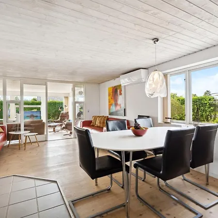 Mena - 200m From The Sea In Se Jutland By Interhome *