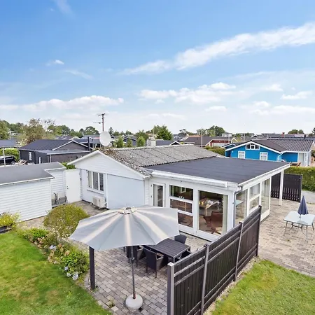 Prázdninový dům Mena - 200m From The Sea In Se Jutland By Interhome Børkop